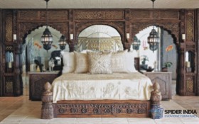 Antique &Vintage Carved Beds